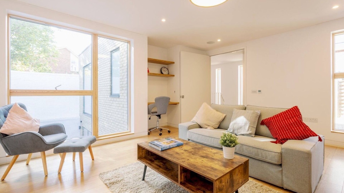 Streatham Hill House | Pass the Keys | Spacious Tulse Hill Condo