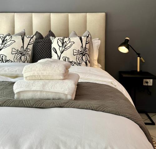Muckleneuk Apartment | Pass-through Apartments
