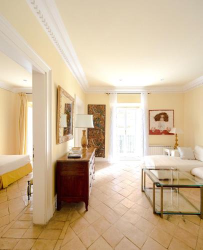 Rione IV Campo Marzio Apartment | Passeggiata di Ripetta Private Apartment