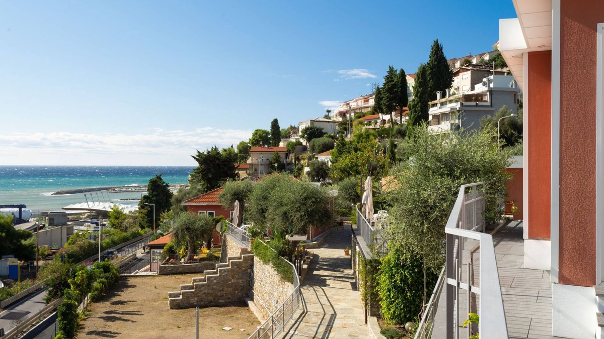 San Lorenzo al Mare House | Passiflora (SLR400) by Interhome