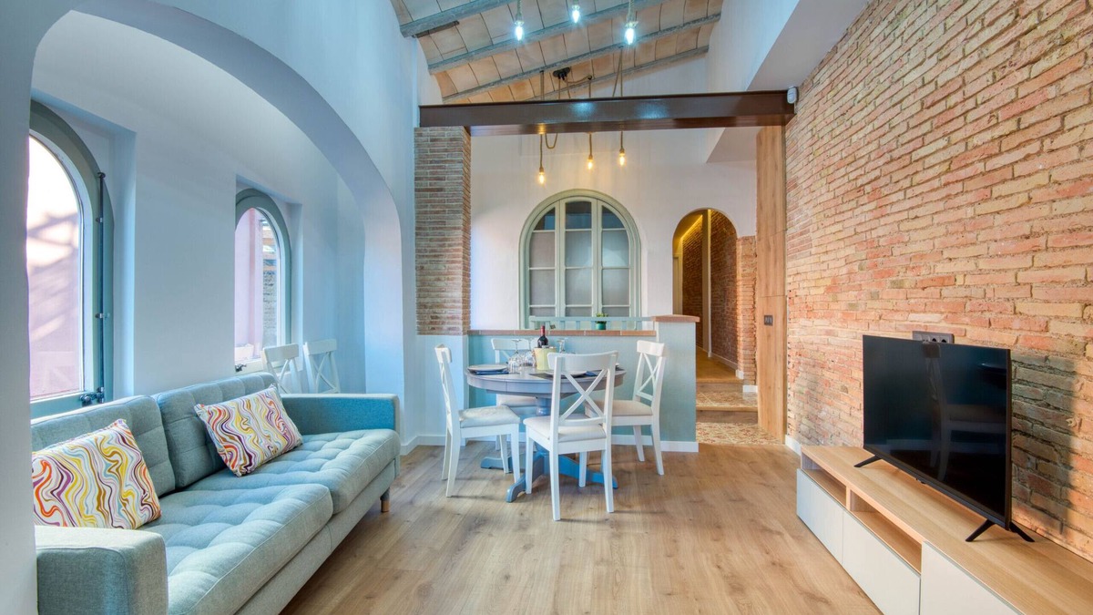 Caldes de Malavella Apartment | PATI BLAU 1: Charming Apartment in the Heart of Caldes de Malavella