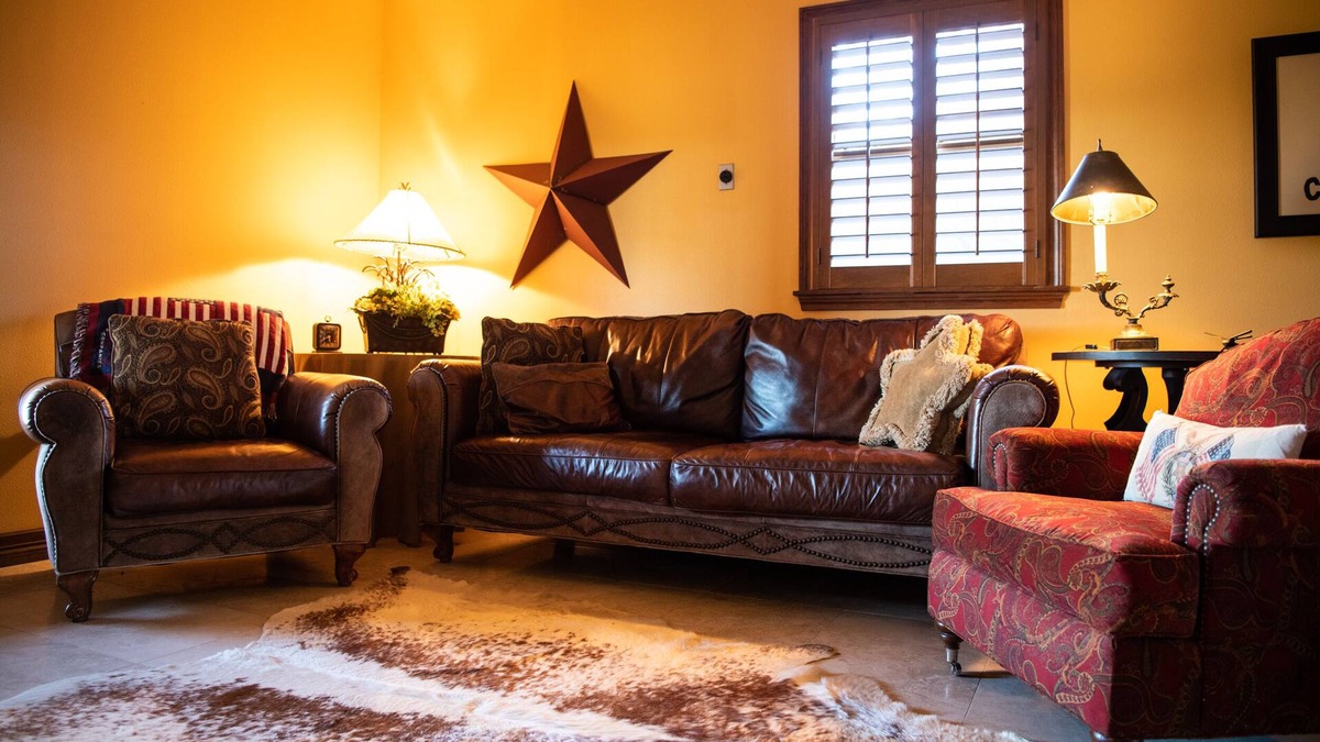 Brenham Cabin | Patio cottage at Rockin' Star Ranch