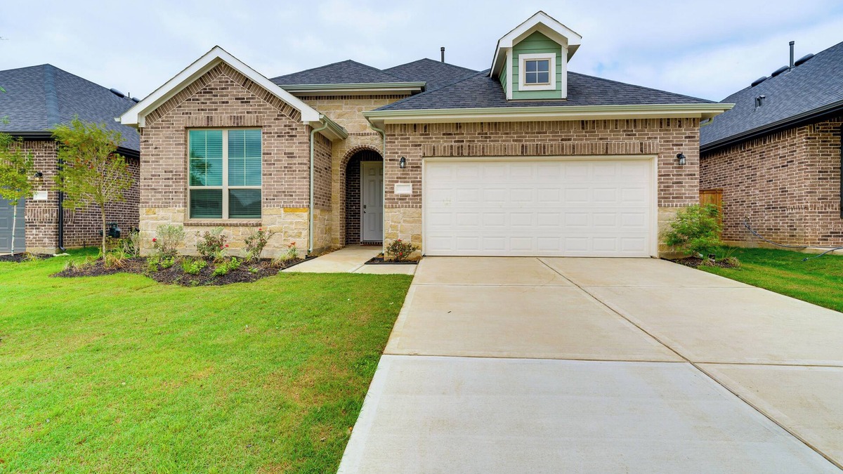 Tomball House | Patio & Pool Access: Family Home in Tomball