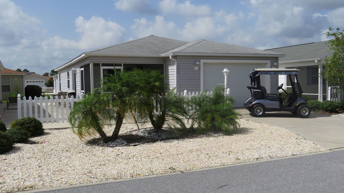 Duval Villa | Patio Villa in Duval Village - * Gas Golf Cart INCLUDED *