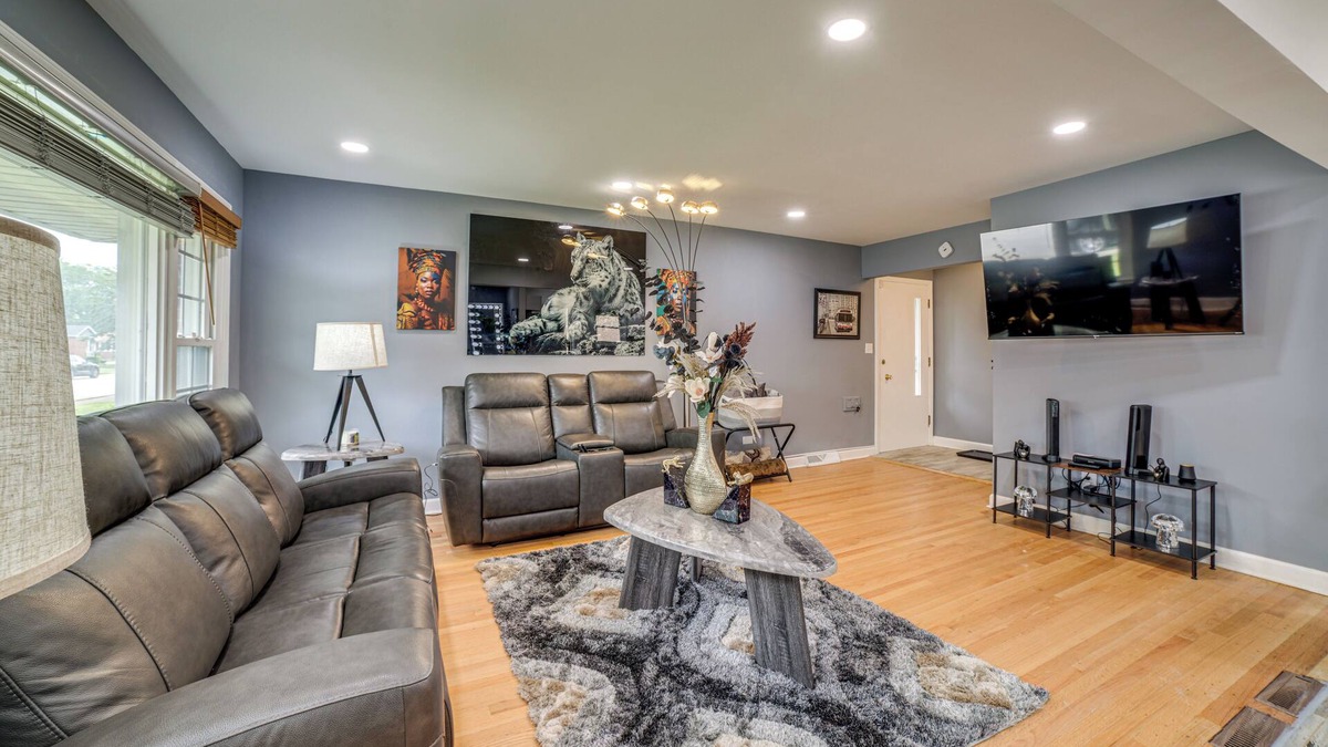 South Holland House | Patio & Yard: Quiet Home in Chicago Area