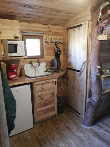 Chatuzange-le-Goubet Ski Chalet | patrice et chrstel Cabane en bois