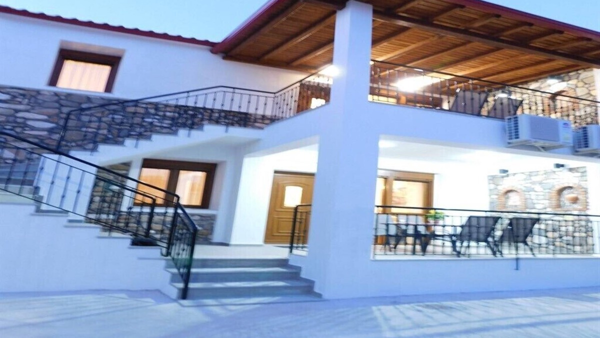 Agios Nikolaos Apartment | Patriko-House 2, traditional stonehouse