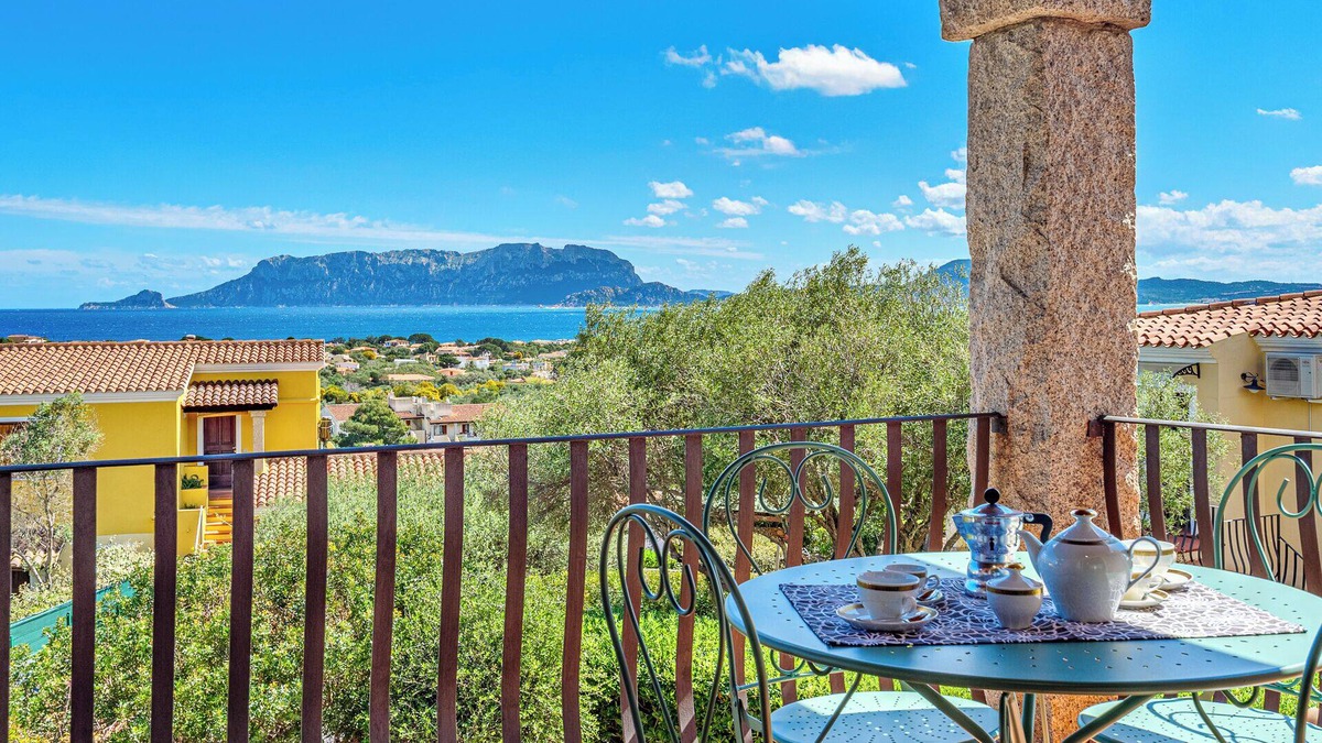 Pittulongu House | Patty's House holiday home with breathtaking views and every comfort