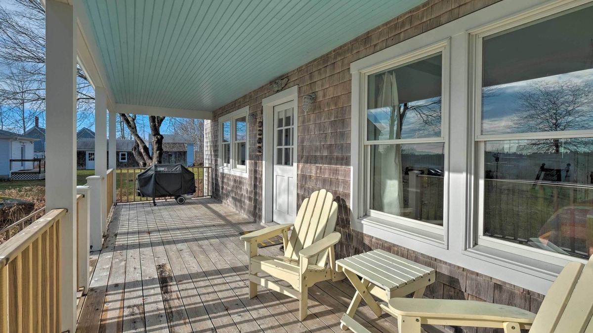 Tenants Harbor Cottage | Pauls Cottage in Tenants Harbor, 1 Min to Shore