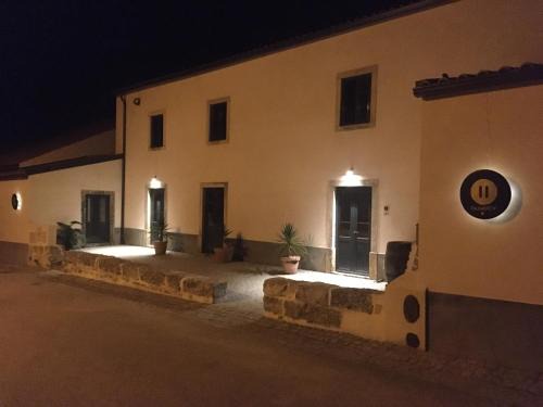 Alvorge House | PausaSTAY - QdM Artists Suites - Rooms