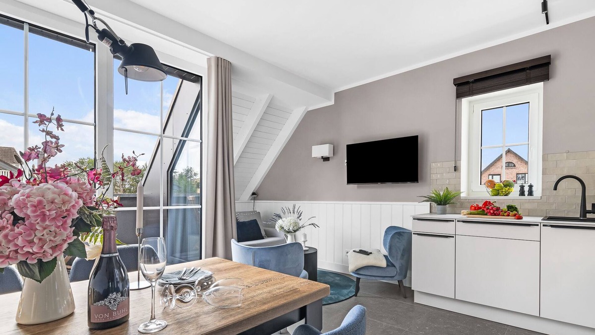 Bad St. Peter-Ording Apartment | "Pause for thought" - luxury apartment on 61 sqm with balcony for 4 people