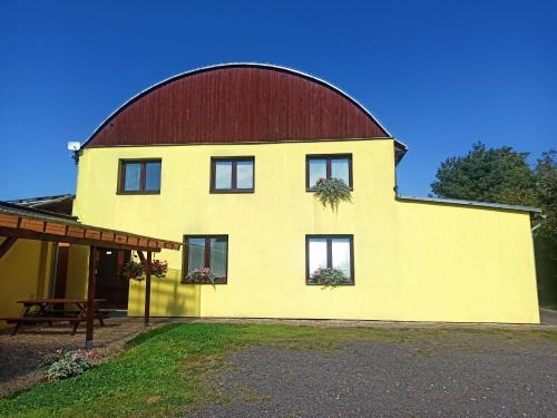 Zdar House | Pavilon v ráji