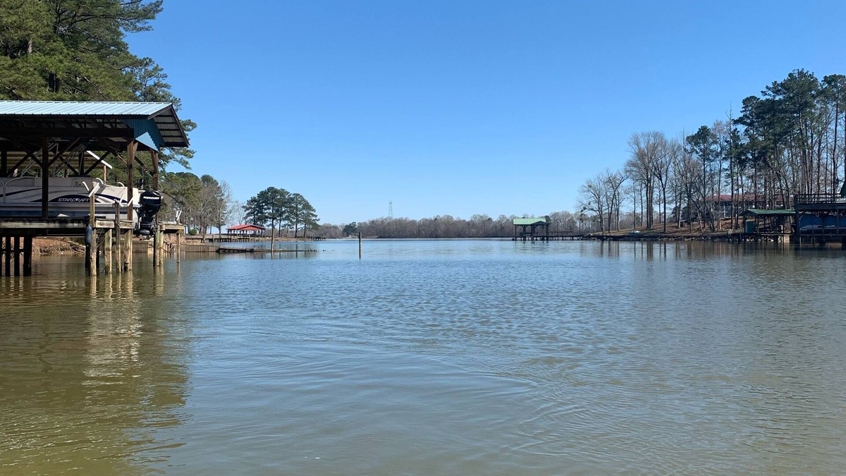Cedar Bluff House | PawPaw's Lake House