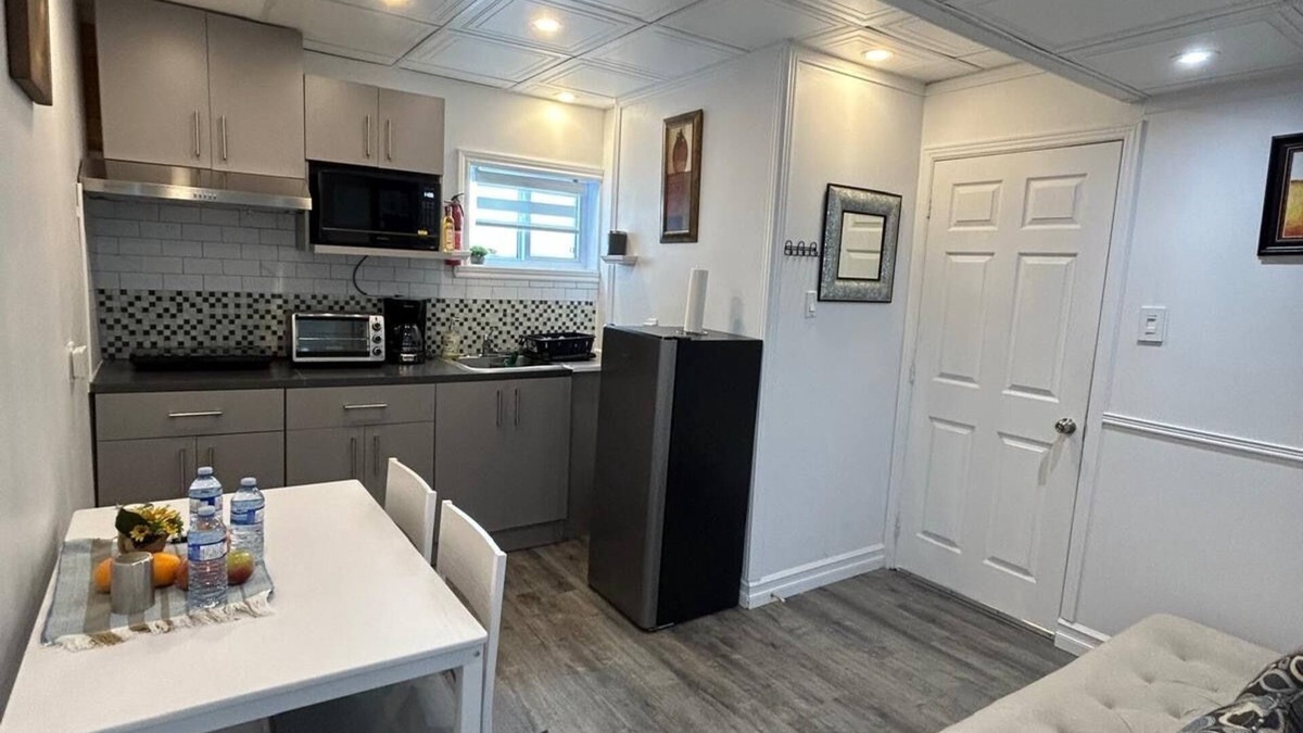 Quartier 5-4 Apartment | Peace and quiet in Quebec City - Furnished loft, all inclusive!
