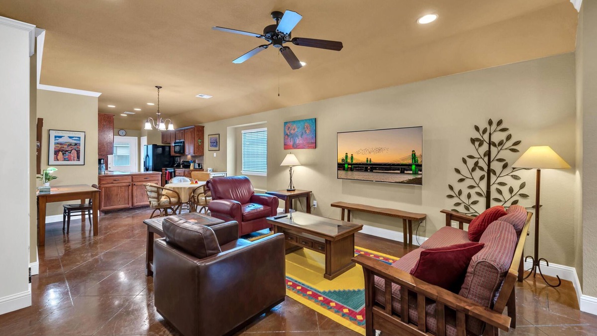 Lacy-Lakeview House | Peace at Skyview - 10 minutes to downtown Waco