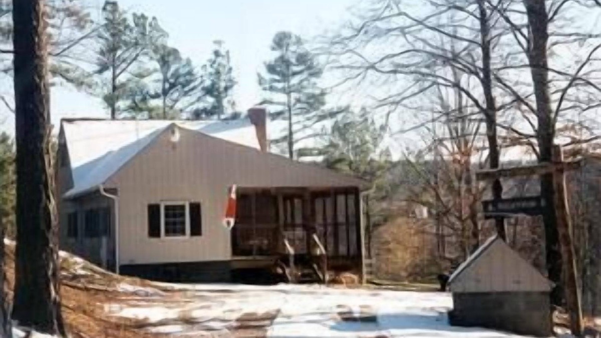 Arrington Cabin | Peace like a river, love like a mountain