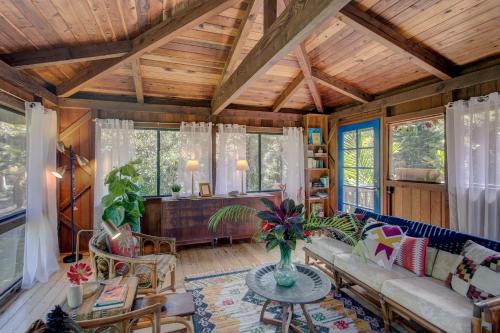 Keaau House | Peace of Paradise cabin