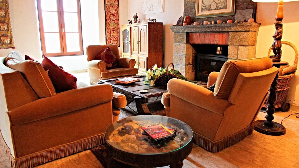 Comblessac House | PEACE, PRIVACY AND HISTORY—ALL WRAPPED UP IN A MAGICAL SETTING!