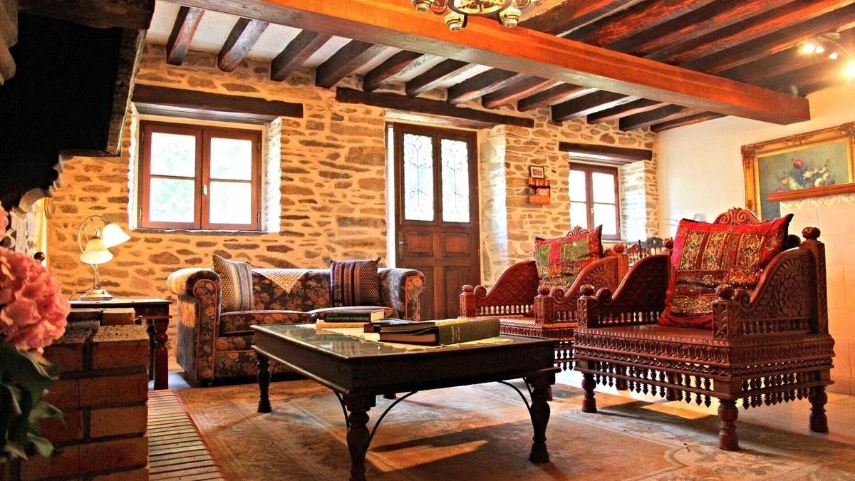 Comblessac House | PEACE, PRIVACY AND HISTORY—ALL WRAPPED UP IN A MAGICAL SETTING!