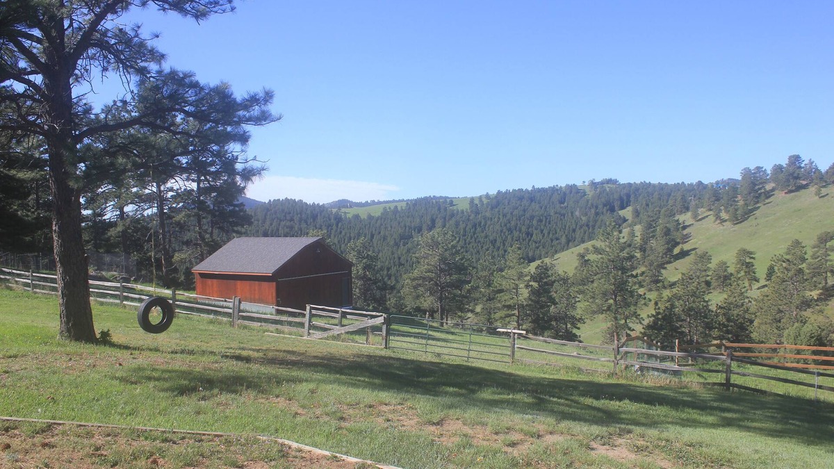 Golden Apartment | Peace, Tranquility, Wildlife and Amazing Open Space Views!