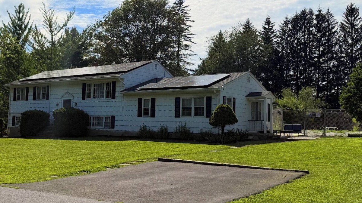 Goshen Apartment | Peaceful 1-bedroom Suite in Goshen NY, 5 mins from Legoland! AC, Wi-fi, Pool inc