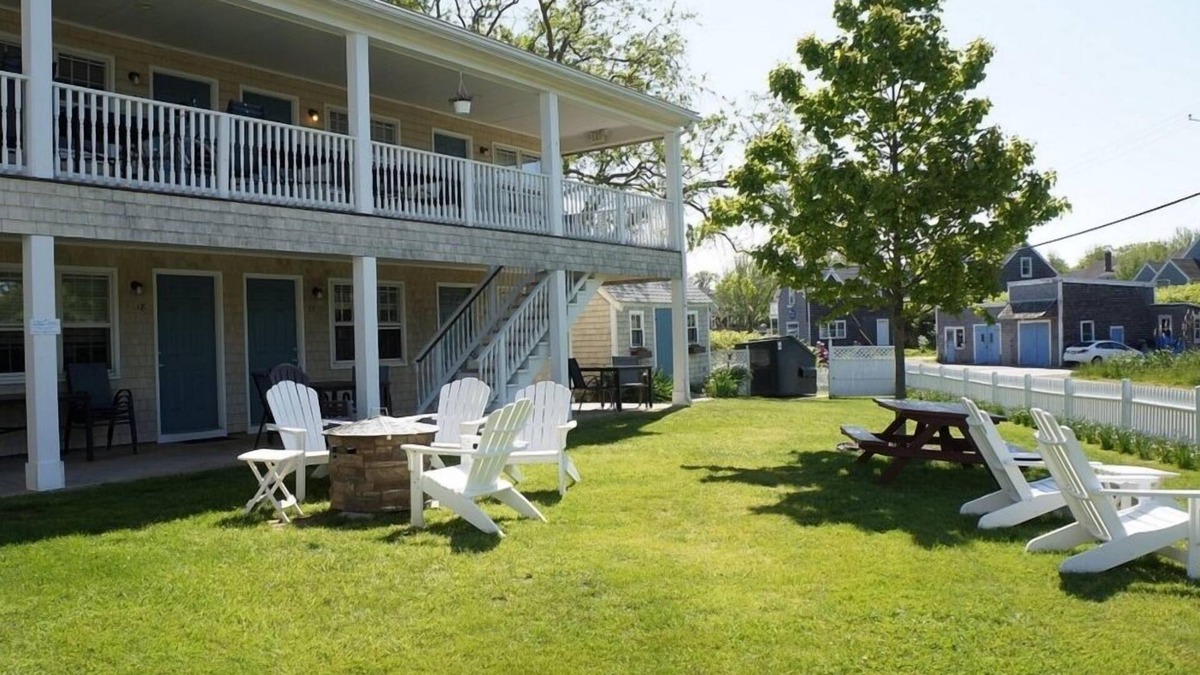 Block Island Condo | Peaceful 1BR Condo in Island Manor Resort
