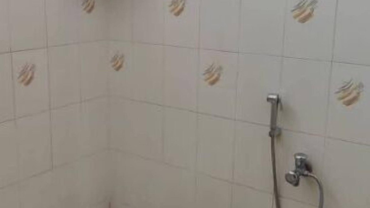 Hyderabad Apartment | Peaceful 1RK Room 9000084372