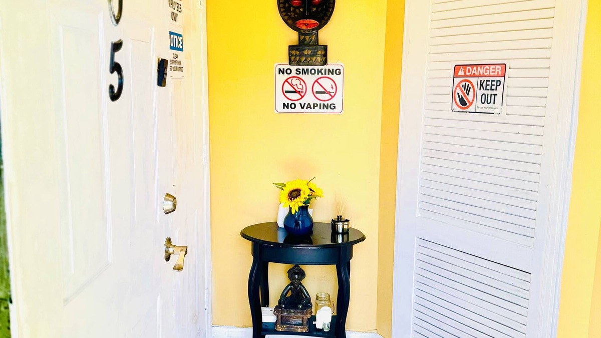 Newark House | Peaceful 3Bedroom Home -Near EWR/NYC