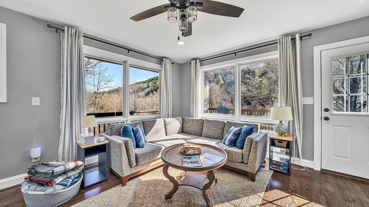 Fincastle House | Peaceful 3BR Escape With National Forest Access