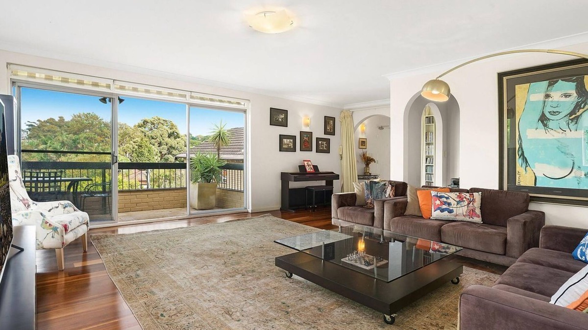 Balgowlah Apartment | Peaceful 4 bedroom light filled Family apartment in Balgowlah