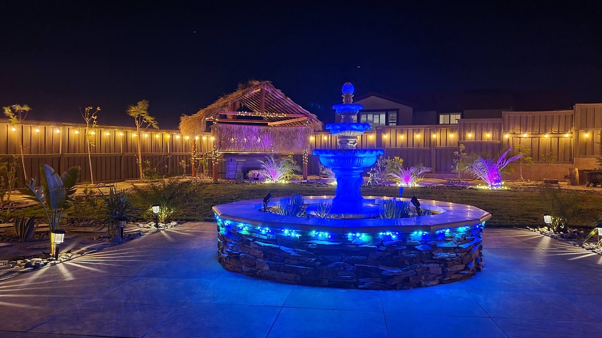 Tracy House | Peaceful 5BR/3.5BA Villa W/ClubHouse-Pool Spa Deck Garden