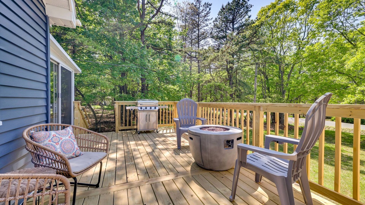 Tunkhannock Township House | Peaceful Albrightsville Home w/Pool + Lake Access