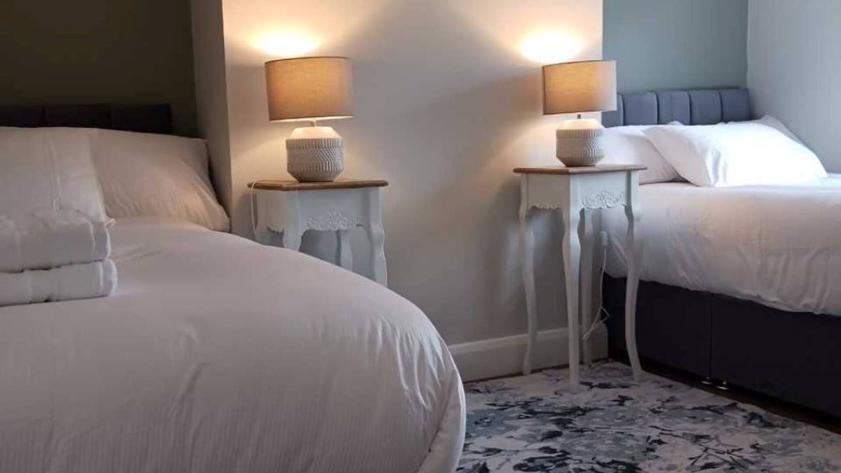 Brickens House | Peaceful and beautifully decorated cottage in the heart of the countryside.