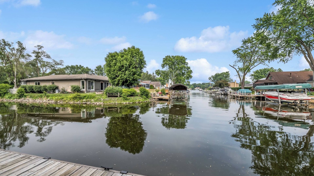 McHenry House | Peaceful and Relaxing Water Front Home with Outdoor Pool Sleeps 12