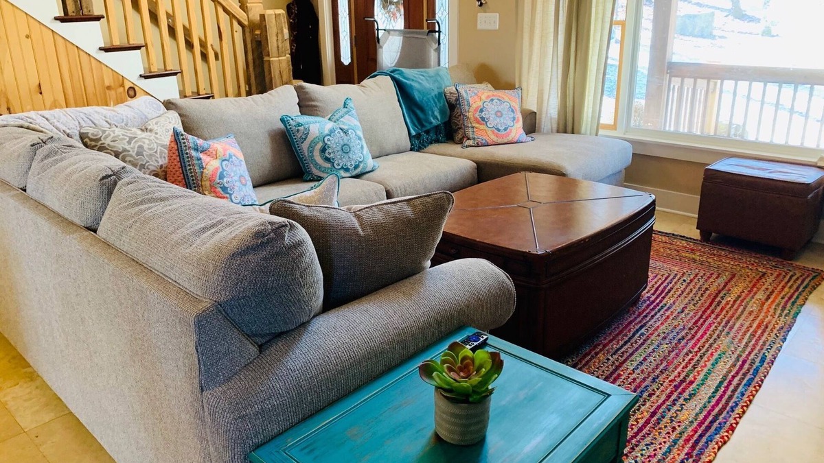 Chestnut Springs House | Peaceful and spacious mountain stay
