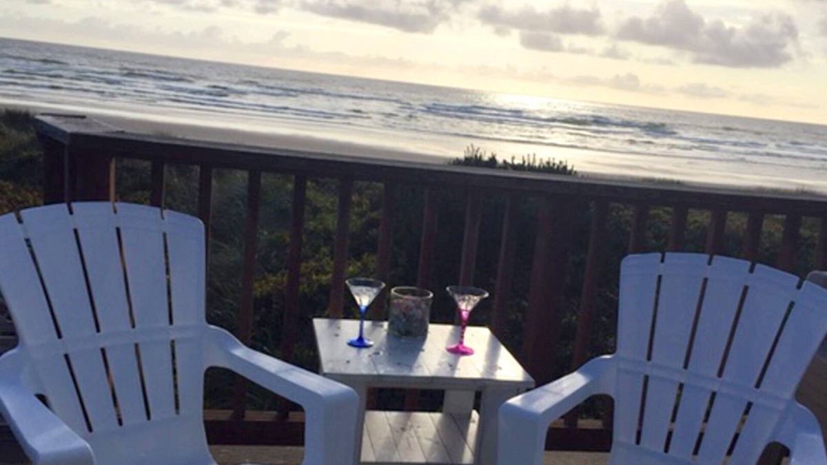 Rockaway Beach House | Peaceful beachfront. Amazing view with private beach access.