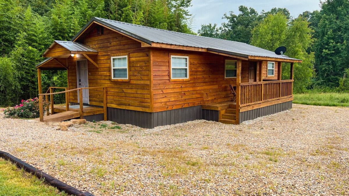 Daisy Cabin | Peaceful cabin <1 mile from Daisy State Park + Private Access to Bear Creek Trail