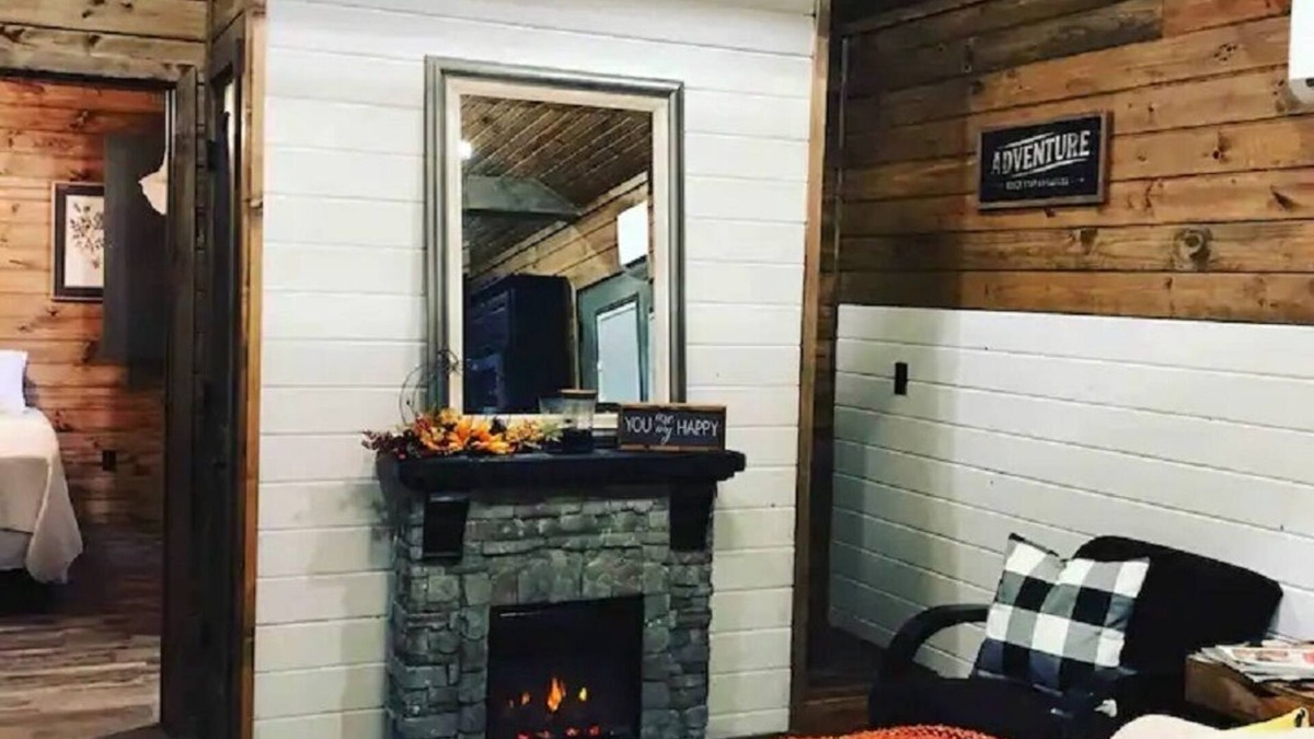 Blocker Cabin | Peaceful Cabin. Hot Tub near Lake Eufaula for R&R.