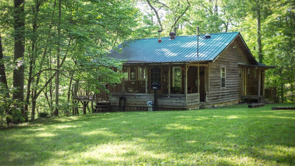 Waldo Cabin | Peaceful Cabin in the Woods. Hiking & Beautiful Views.
