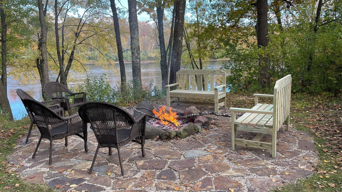 Ladysmith Cabin | Peaceful cabin on the Flambeau River