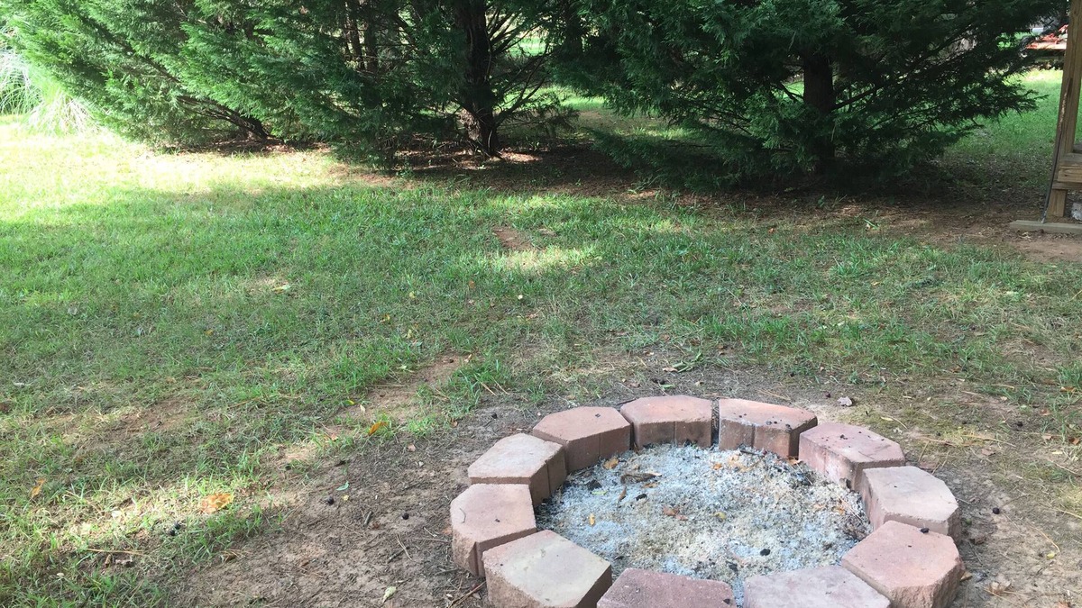 Newberry Cabin | Peaceful Cabin Retreat Within Minutes From Historic Downtown Newberry SC