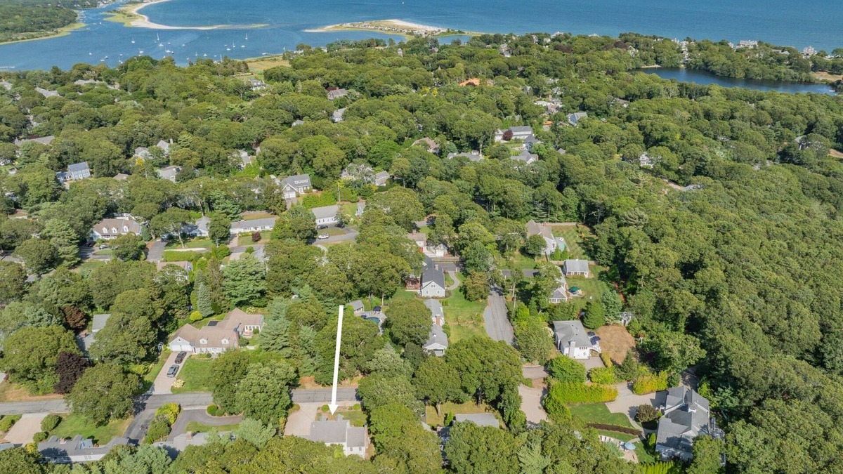 Hopewell Junction House | Peaceful Cape Cod Retreat – Minutes from Beach, Shops & Coastal Charm