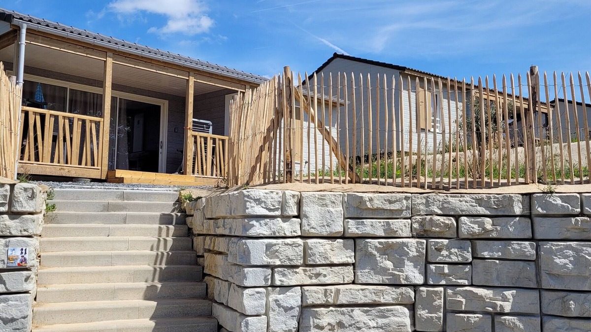 Arzal Ski Chalet | Peaceful Chalet with Pool near Gulf of Morbihan