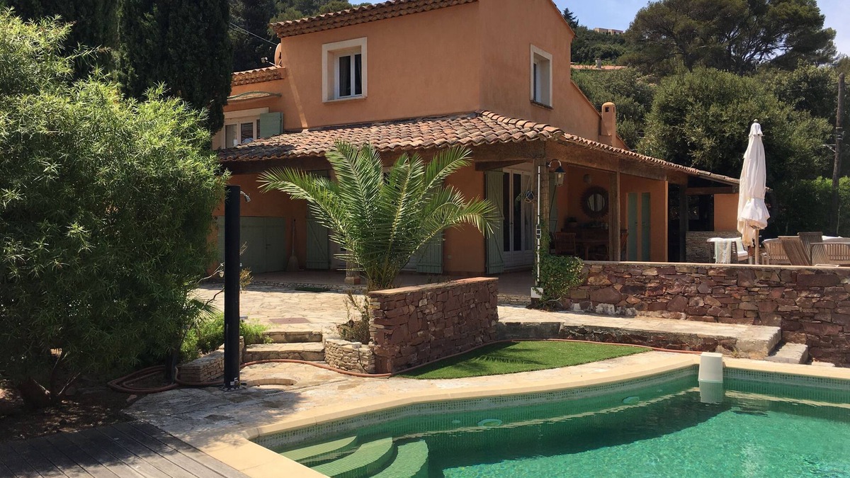 La Seyne-sur-Mer Other | Peaceful charming paradise, beach at 70m, private swimming pool, plancha