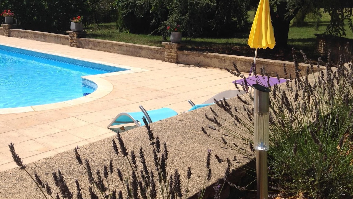 La Cassagne House | Peaceful charming rental, 2 people, swimming pool