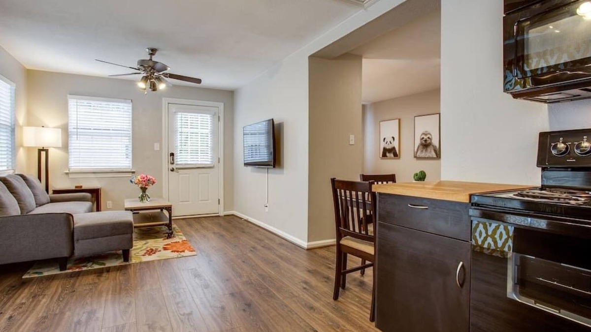 Kessler House | Peaceful & close to downtown. Professionally cleaned!