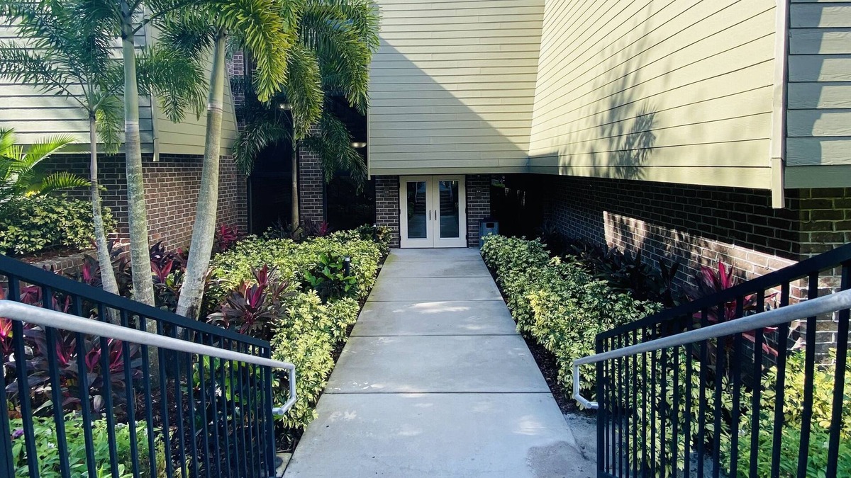 Palm Harbor Condo | Peaceful condo nestled in the heart of Innisbrook