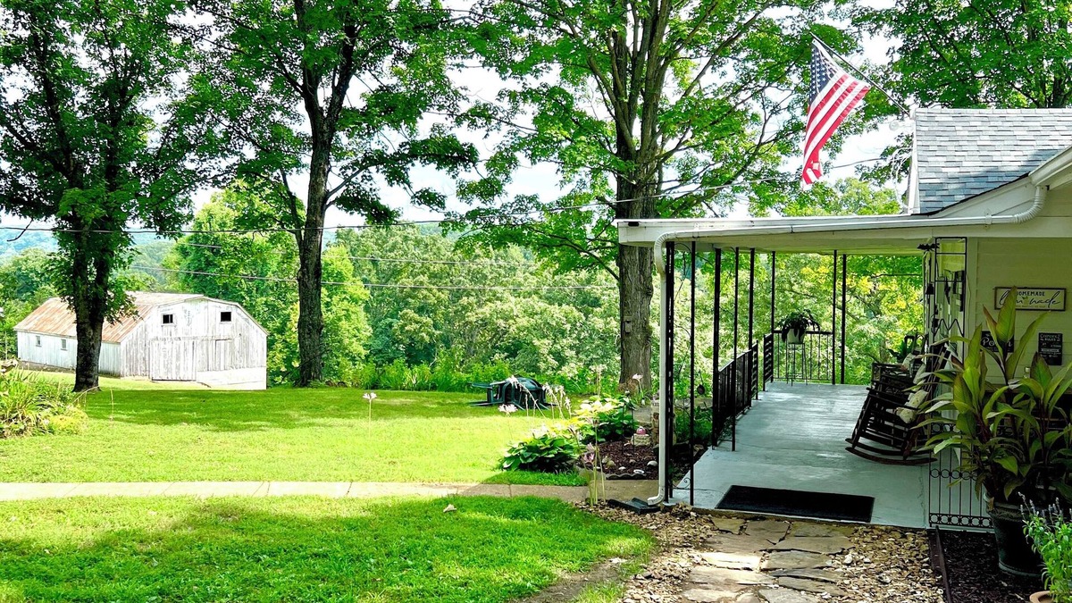 Steelville Cottage | Peaceful Cottage & Beautiful views! River Access. Newly renovated.