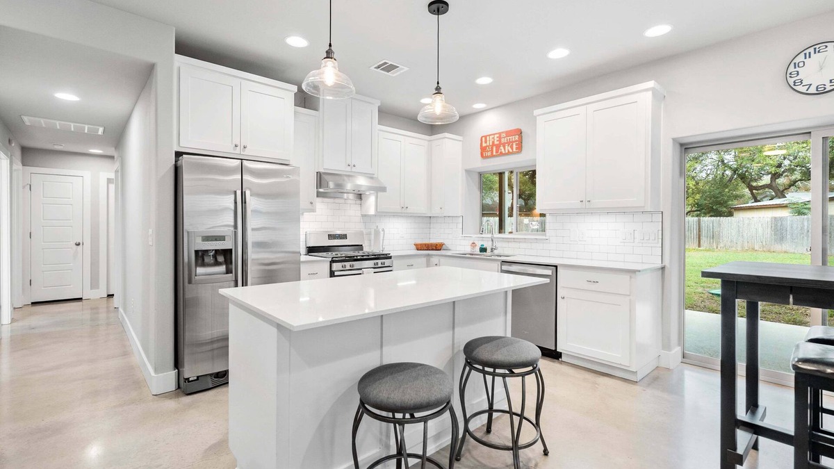 Yacht Harbor Cottage | Peaceful Cottage w/Grill Mins to Lake Travis