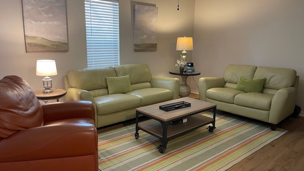 College Station House | Peaceful Country Place Near Texas A&M University Campus!